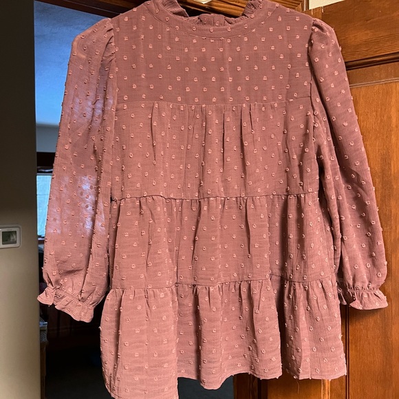 Cute little top would be perfect for Easter church or spring break - Picture 2 of 7